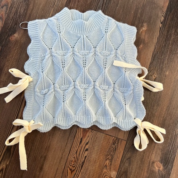MAC Collection Sweaters - MAC collection Sky Blue Knit Sweater cream bows ties on sides size small
